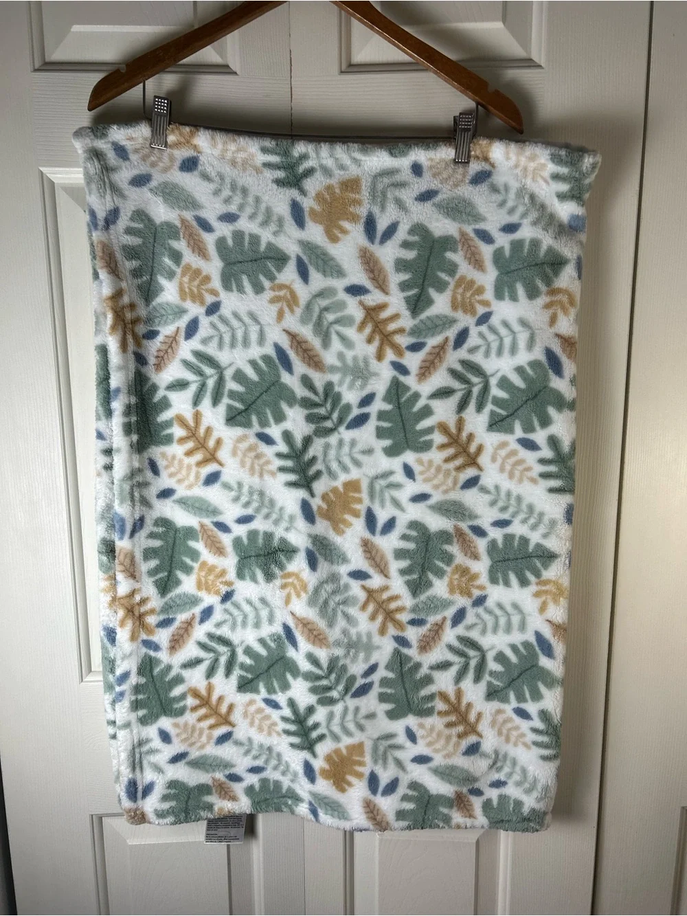 Little Miracles Green Leaf Baby Blanket White Blue Tan Soft Plush Leaves Jungle